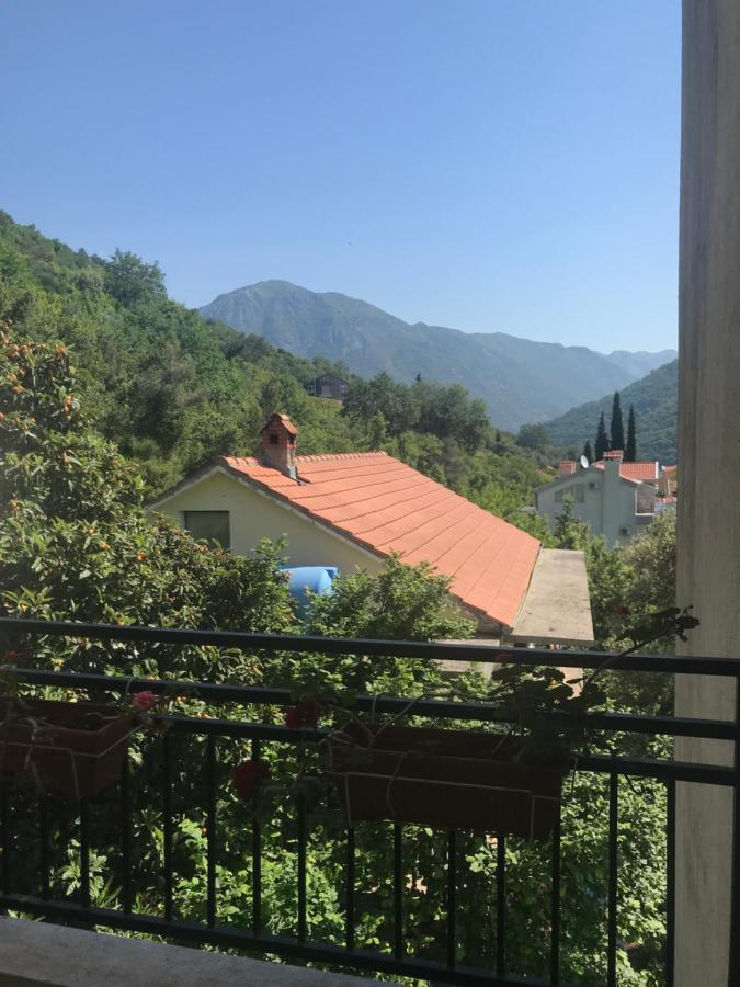 Villa Maria Apartments Каменари Экстерьер фото