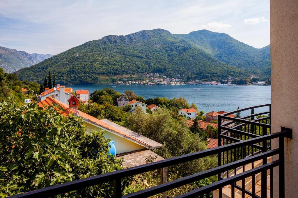 Villa Maria Apartments Каменари Номер фото