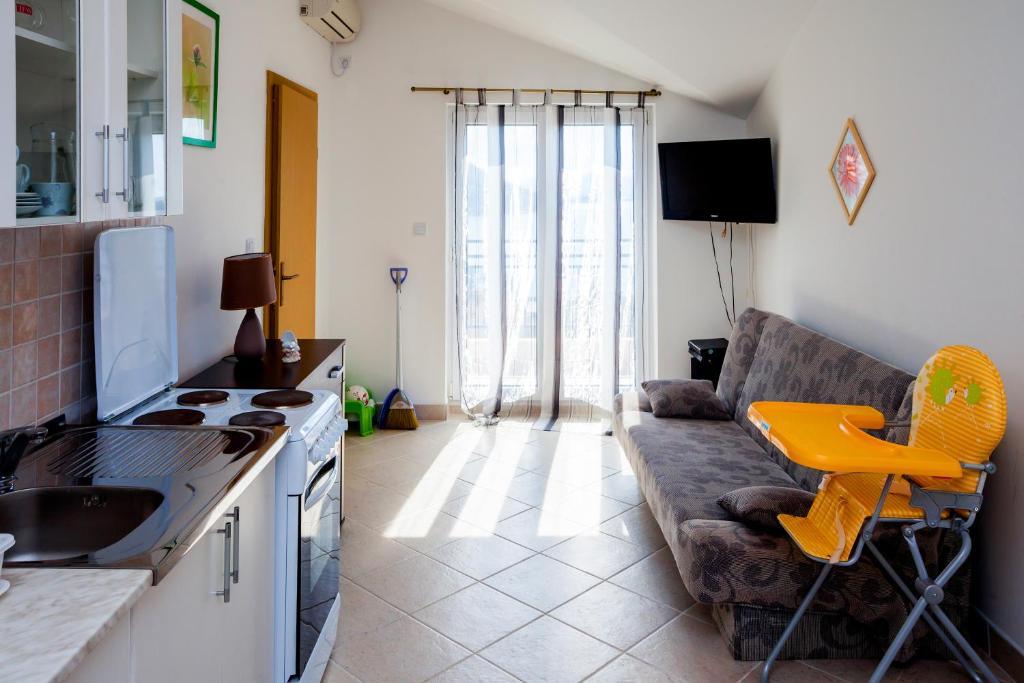 Villa Maria Apartments Каменари Экстерьер фото